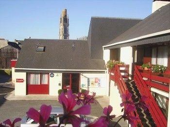 Hostellerie Des Enclos Guimiliau Εξωτερικό φωτογραφία