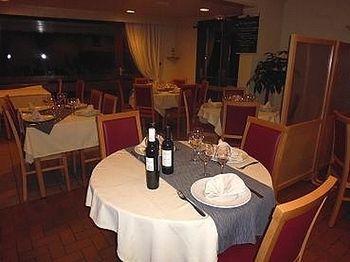 Hostellerie Des Enclos Guimiliau Εξωτερικό φωτογραφία